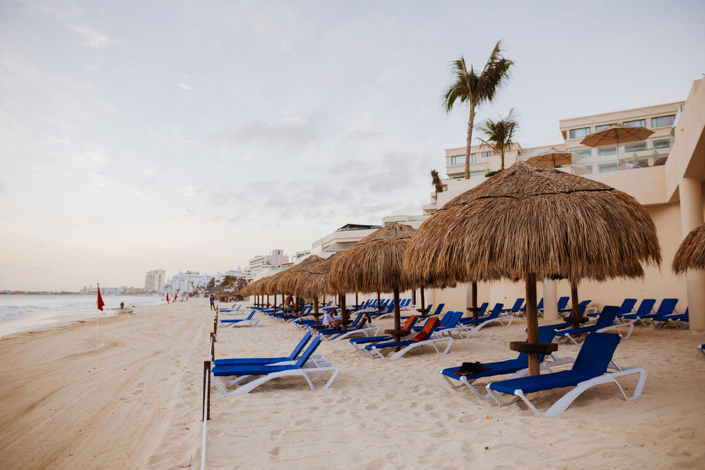 Blue sky wedding ceremony at Cancun resort